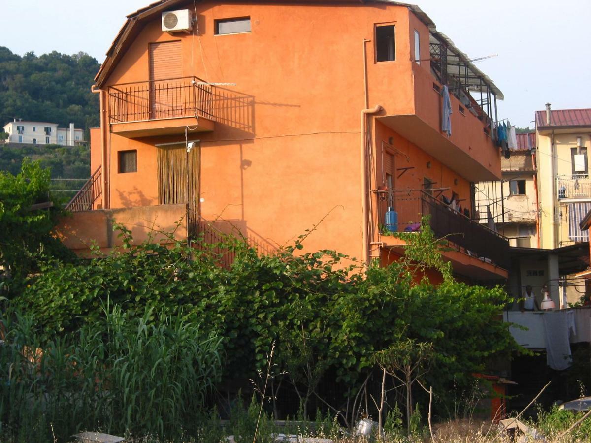 דירות למזיה טרמה Casa Vacanze Paradiso מראה חיצוני תמונה